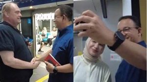 Galeri Foto: Momen Langka Anies Baswedan Kepergok Naik Angkutan Umum