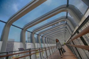 Fasilitas JPO di Jakarta Utara Kian Baik, Warga Rasakan Nyaman dan Aman